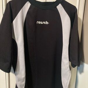 Reusch Black and Gray Short Sleeve Men's Tee